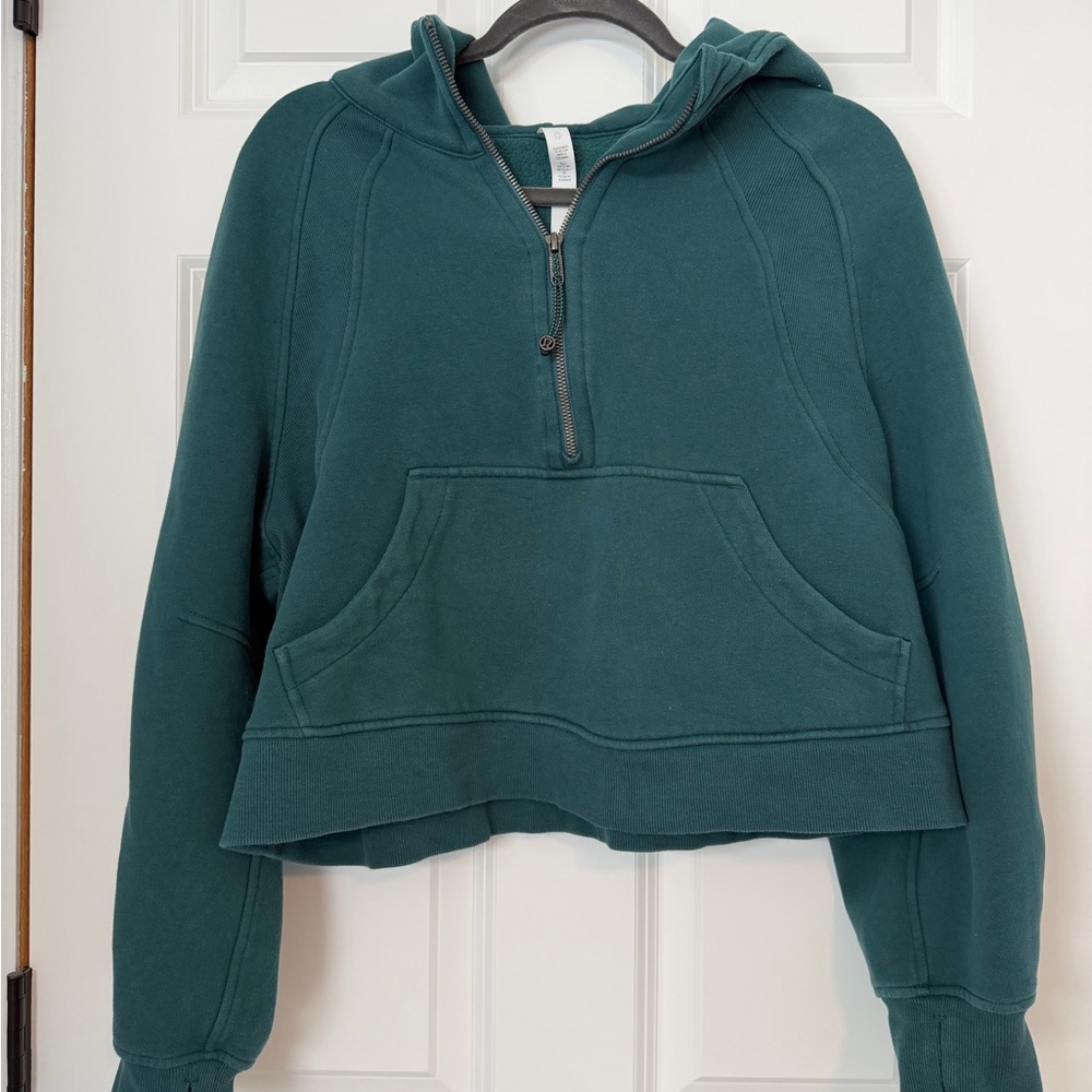 Lululemon half zip scuba in green jasper M/L